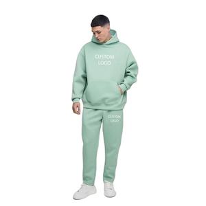 Sweat-shirt à col rond gris clair pour homme avec logo personnalisé et pantalon de jogging assorti, ensemble de survêtement OEM ODM, vêtements en gros - Product Image 4