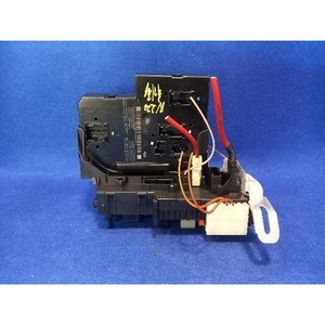 ECU และโมดูลคอมพิวเตอร์มือสองสำหรับรถยนต์ C-class รุ่น A2049060105 - Product Image 1