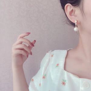 Boucles d'oreilles en perles d'eau douce dégradées de style coréen, tempérament de déesse estivale, style baroque, élégantes et lustrées - Product Image 4
