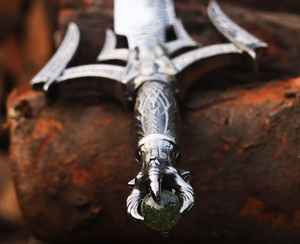 ดาบไวกิ้งเหล็กกล้าคาร์บอนสูง งานแฮนด์เมดระดับพรีเมียม คุณภาพสูง สำหรับนักสะสม นอร์ส ใช้สำหรับตั้งแคมป์กลางแจ้งและเอาตัวรอด - Product Image 3