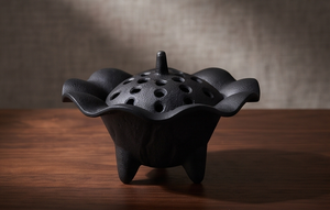 Porte-encens en aluminium noir, design lotus festonné, diffuseur d'aromathérapie, cadeau décoratif - Product Image 4