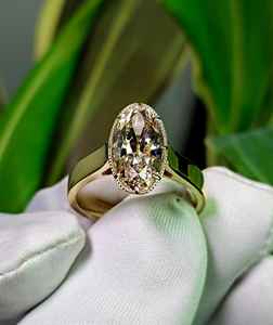 Diamante CVD de corte Moval de 3.02 quilates, color marrón elegante, certificado por IGI, cultivado en laboratorio, pulido a mano en India, para la fabricación de joyas y anillos. - Product Image 4