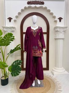 Conjunto de Traje Salwar Farshi para Mujer TENNECY, Rayón, Bordado Intenso, Lentejuelas, Reversible, Secado Rápido, Elástico, Sin Arrugas - Product Image 5