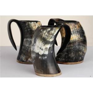 Chope à bière authentique en corne de bœuf, artisanale, style Viking, avec base en bois, sans danger pour les aliments, tasse médiévale en corne pour bière et vin - Product Image 3