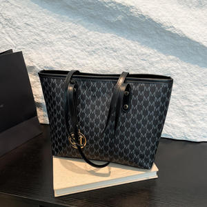 Bolso de Mano de Lujo para Mujer, Bolso Tote Grande, Moderno, de Gran Capacidad, Bolso de Hombro para Mujer para Vacaciones - Product Image 1