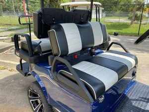 Nuevo Carro de Golf Eléctrico Evolution Classic 4 Pro 2022 - Diseño Moderno de Lujo con Control Remoto y Alcance para 36 Hoyos - Product Image 5