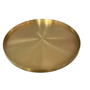 Plateau de service élégant en laiton doré pour le thé, le café, les collations et les desserts, avec un design traditionnel gravé et une fabrication métallique durable. - Product Image 1