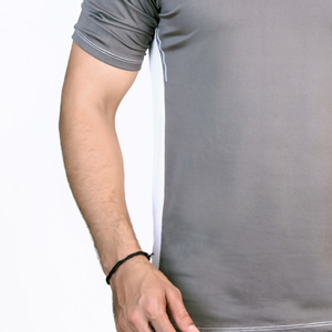 เสื้อยืดออกกำลังกายผู้ชายแบบรัดรูป คอโอ ทรงปกติ แห้งเร็ว ระบายอากาศดี ปี 2026 รับผลิตตามแบบ OEM - Product Image 4