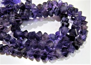 Perles de Briolette torsadées en Améthyste Naturelle Africaine de 9 à 10 mm, Couleur Violette, Fils de 10 Pouces de Longueur, Vendus par Fil - Product Image 3