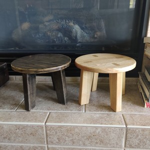 Taburete Decorativo Minimalista Hecho a Mano de Madera de Fresno |   Taburetes de Madera Ecológicos al por Mayor en India - Product Image 3