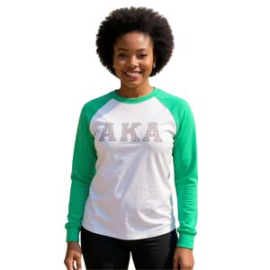 AKA เสื้อยืดแขนยาวทรงเบสบอลแบบสามส่วนสำหรับผู้ชายและผู้หญิง สีเขียว ตัวอักษรสีขาว - Product Image 4