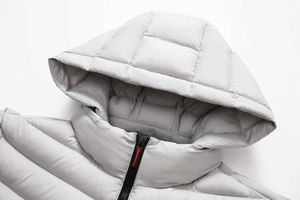 Veste matelassée en gros avec logo personnalisé, impression OEM, veste d'hiver personnalisée de haute qualité pour hommes, veste matelassée à bulles avec poches - Product Image 5