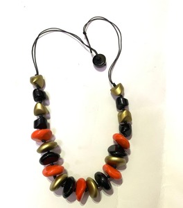 Collar de cuentas de resina de última moda, hecho en India, regalo para mujeres, collares para fiestas, de Afza Enterprises - Product Image 6