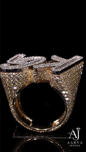 Anillo de Compromiso y Boda Personalizable con Iniciales de Letras en Moissanita y Banda Plateada - Regalo con Monograma de Nombre Personalizado - Product Image 6