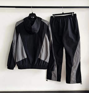 Ensemble de survêtement coupe-vent personnalisé OEM pour homme, veste streetwear en nylon, sweat à capuche réfléchissant 3M, ensemble de veste matelassée d'hiver - Product Image 4