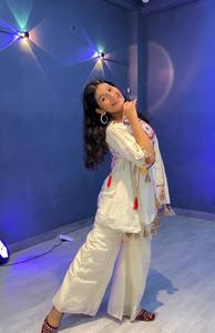 ชุดสัลวาร์ คามีซ ผ้าฝ้ายปักลายสีขาว แต่งพู่ห้อย สไตล์อินเดียดั้งเดิม สำหรับเด็กผู้หญิง ใส่สบาย ทรงปกติ ความยาวระดับเข่า แห้งเร็ว - Product Image 2