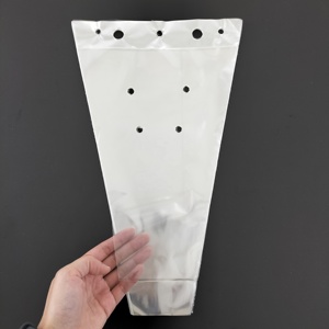 Fournisseur en gros de manchons pour fleurs en résine transparente BOPP personnalisés, certifiés SGS, sacs d'emballage pour bouquets floraux en plastique - Product Image 4