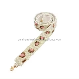 Ceinture en perles de graines d'étoile arc-en-ciel SAMI HANDICRAFTS avec des perles éblouissantes, couleur et longueur personnalisables - Product Image 2