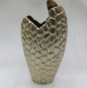 Florero de Metal Hecho a Mano, Diseño Artístico, Decoración para el Hogar, Centro de Mesa para Sala de Estar, Duradero, Elegante, Regalo - Product Image 3