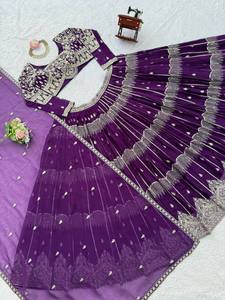 Conjunto de Lehenga con Bordado de Hilo y Lentejuelas, Lehenga de Diseñador con Vuelo de 3.5 Metros, Conjunto de Lehenga con Vuelo Especial para Celebraciones - Product Image 6