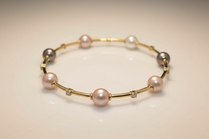 SARVOTTAM ทอง 18KT เครื่องประดับหรูหรา กำไลข้อมือมุกฮาร์โมนี่และเพชรทรงกลม สำหรับของขวัญวันครบรอบงานหมั้น - Product Image 3