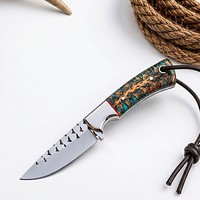 Couteau de chasse EDC à lame fixe en acier carbone fait main, manche en forme de cône de pin avec étui, vente directe usine