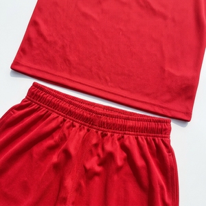 Ensemble de maillots de basket-ball rouges personnalisés de qualité supérieure, sans manches, uniforme d'équipe pour hommes, respirant, en polyester, imprimé à l'écran, kit sportif - Product Image 6