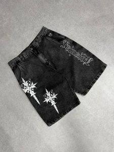 Shorts de Mezclilla de Corte Holgado Personalizados, Shorts de Algodón Lavado Premium con Estampado Gráfico, Shorts Casuales de Estilo Urbano con Lavado Vintage - Product Image 1
