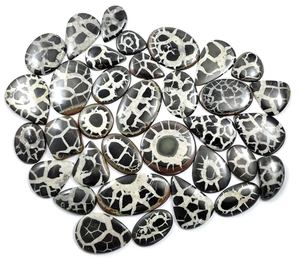 Venta al por mayor de gemas sueltas de septariana negra natural de alta calidad, cabujones pulidos de forma mixta con base plana, hechos a mano de alta calidad. - Product Image 2