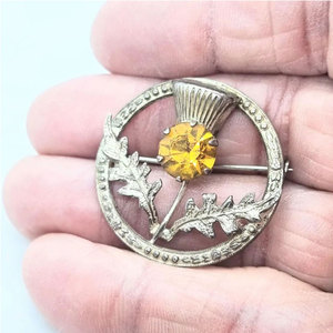 Broche Escocés de Plata con Diseño de Cardo, Broche Vintage de Aleación Metálica con Cristal Color Citrino para Kilt - Product Image 2