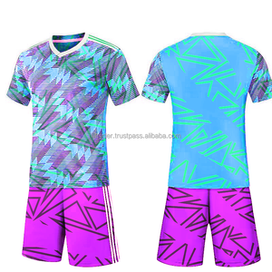 Maillot de football France personnalisé de haute qualité, léger, à séchage rapide, respirant, anti-UV, extensible dans quatre directions, avec impression du logo - Product Image 6