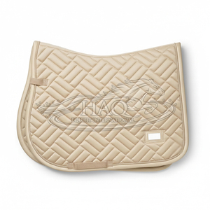 Tapis de selle pour cheval en mélange de coton premium avec doublure douce et agréable pour la peau, design ergonomique pour le dos et option de logo brodé - Product Image 6