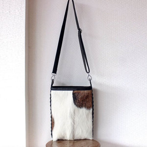 Bolso de mano de cuero vacuno para mujer, nuevo estilo, superventas, tamaño adulto. - Product Image 2