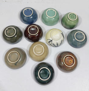 Surtido completo de 12 tazones de cerámica lanzados a mano con esmaltes de tonos suaves y vibrantes terrosos, cerámica funcional y decorativa - Product Image 4