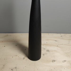 Vase à fleurs en métal noir mat de qualité supérieure, doté d'une finition texturée et d'une silhouette élancée et fine pour la décoration moderne de la maison - Product Image 5