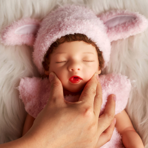 Poupées reborn en silicone pleine grandeur Babeside 16 pouces, Aurora, cheveux bruns implantés à la main, nouveau-né endormi, prête à être expédiée - Product Image 4