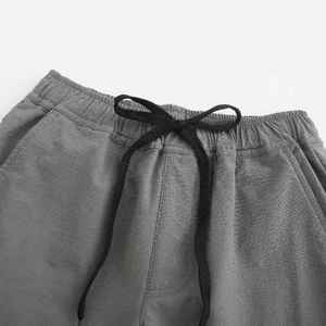 11. Pantalones cortos deportivos para hombre hechos con tela de primera calidad para entrenamiento en el gimnasio, correr y movimiento activo diario. - Product Image 2