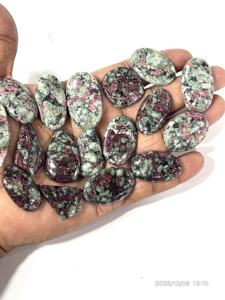 อิวดิไลต์ธรรมชาติ รูปทรงคาโบชอง ขนาดคละ 20 ถึง 30 มม. ประมาณ - Product Image 5