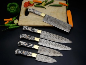 Juego de Cuchillos de Chef de Cinco Piezas Hechos a Mano por Edge Master, Acero de Damasco, Mango de Resina Ambidiestro, Funda de Cuero - Product Image 6