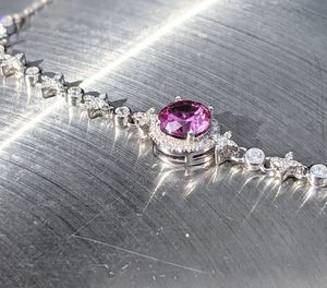 กำไลข้อมืออะเล็กซานไดรต์ทรงสี่เหลี่ยม เงินแท้ 5 มม. ลายสันติภาพ ทำด้วยมือ ของขวัญวันเกิดเดือนมิถุนายน เครื่องประดับสำหรับผู้หญิง สง่างาม เหมาะสำหรับงานหมั้น - Product Image 2