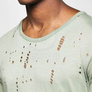 Camiseta Personalizada con Logotipo y Color Desgastado, 100% Algodón, Alta Calidad, Transpirable, Hecha en Pakistán - Product Image 4