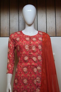 Traje de seda de muselina listo para mujer elegante Top floral impreso digital Palazzo & Dupatta para fiesta - Product Image 4