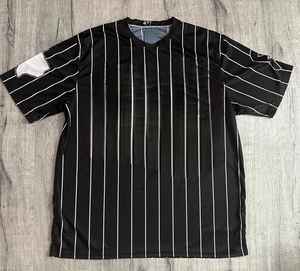 Uniforme de Baloncesto Personalizado al por Mayor de Alta Calidad, Conjunto de Sublimación de Camisetas de Fútbol Unisex, Impresión de Logotipo Personalizado, Bordado en la Parte Superior - Product Image 2