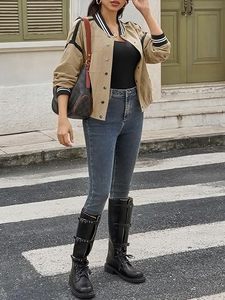 Chaqueta Bomber Blanca Personalizada para Mujer, Precio al por Mayor, con Patrón de Perlas Zeta Phi Beta, Cierre de Cremallera, Chaqueta Corta para Chicas - Product Image 4