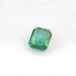 Émeraude naturelle zambienne octogonale 0,80 ct, pierre précieuse naturelle à facettes, prête à l'emploi pour la création de bijoux - Product Image 1