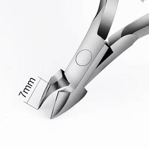 Cortauñas Profesional Mertz de Acero Inoxidable CN-501, Apertura de Mandíbula de 15 mm, Cuchilla Afilada para Uso en Dedos de Adultos, Estilo Clásico - Product Image 4