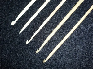 เข็มโครเชต์ทำจากกระดูกขัดเงา น้ำหนักเบา สำหรับงานถักโครเชต์ - Product Image 2