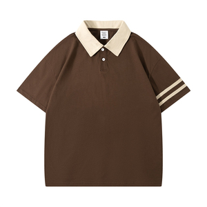 Polo de Algodón Marrón para Hombre, Manga Corta, Color Sólido, Estilo Casual con Cuello Crema y Rayas - Product Image 1