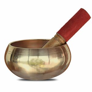 Bol chantant tibétain artisanal en laiton avec coussin rouge et baguette en bois pour la méditation, le yoga, la sonothérapie et la décoration spirituelle - Product Image 5