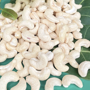 Wholesale High Quality Raw Cashew <b>Nuts</b> WW180, WW240, WW320, LP Cashew <b>Nuts</b> W240 Cashew <b>Nuts</b> Exported To Us, EU, Middle East - Product Image 1